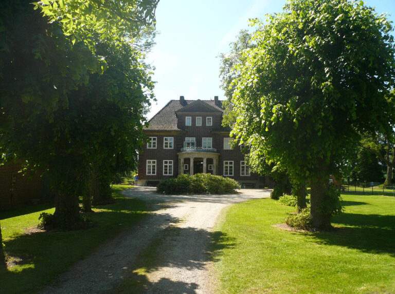 Herrenhaus-aussen-29