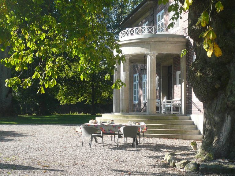 Herrenhaus-aussen-31